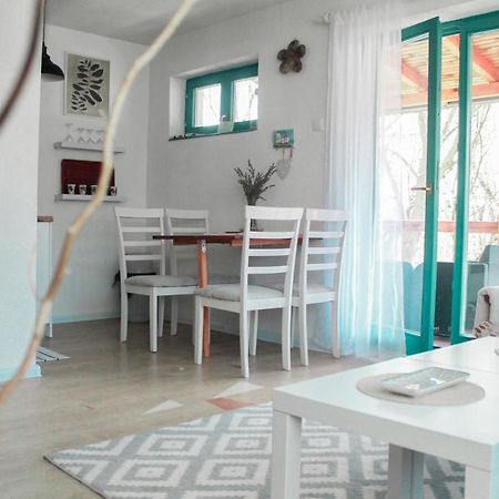 Holiday Home Tunnel Ravne Visoko Ngoại thất bức ảnh