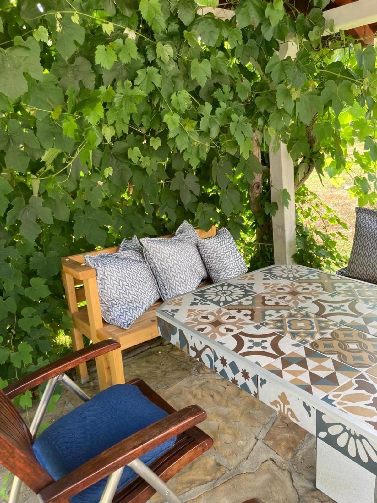 Holiday Home Tunnel Ravne Visoko Ngoại thất bức ảnh